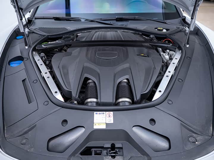 Фото 23 - Porsche Panamera