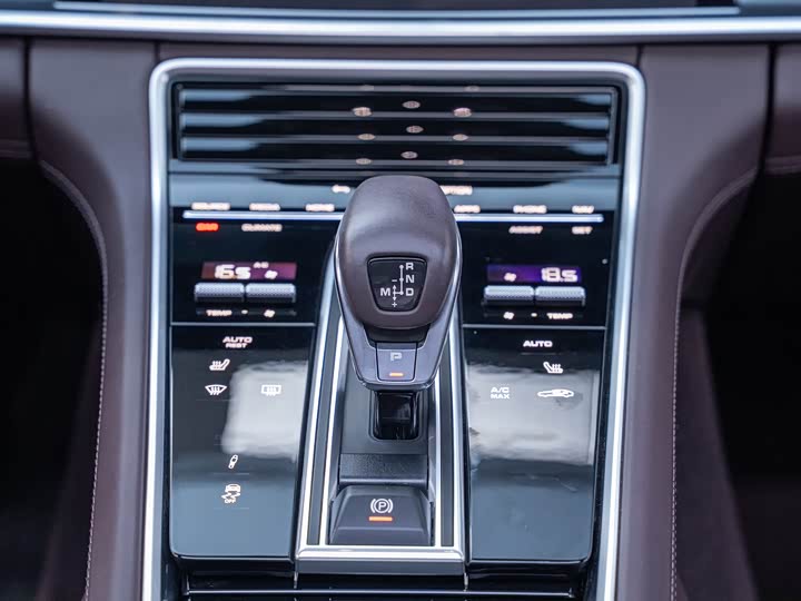 Фото 9 - Porsche Panamera