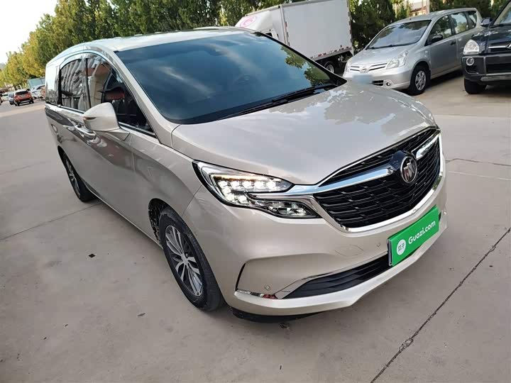 Фото 4 - Buick GL8 ES