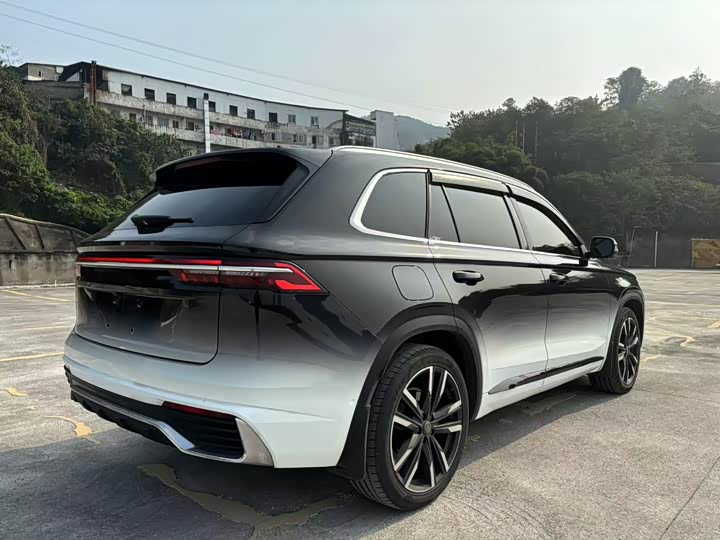 Фото 11 - Geely Monjaro