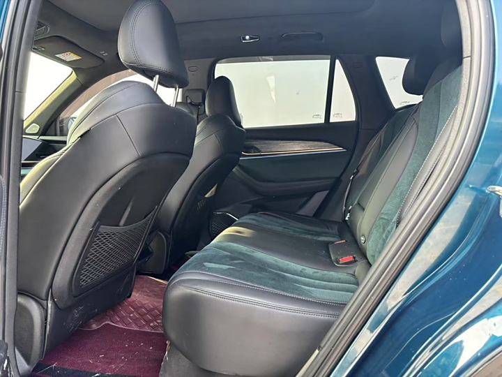 Фото 7 - Geely Monjaro