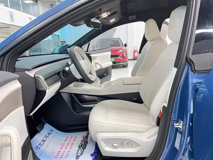 Фото 7 - Nio Onvo L60