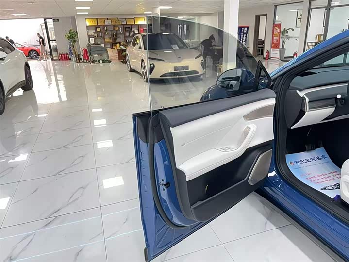 Фото 9 - Nio Onvo L60