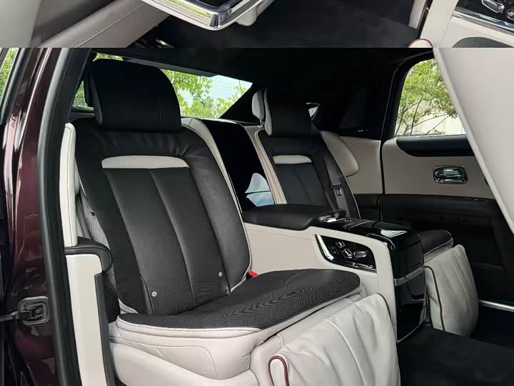 Фото 6 - Rolls-Royce Ghost