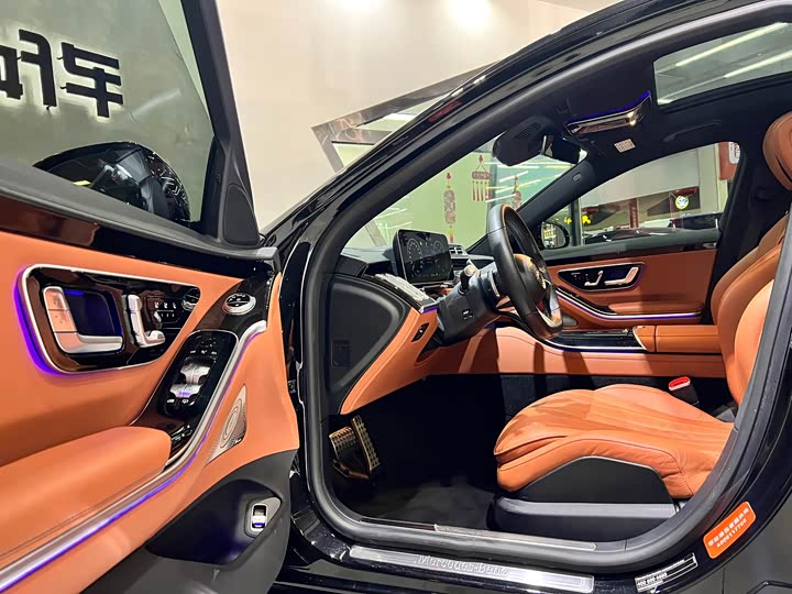 Фото 3 - Mercedes-Benz S-Class