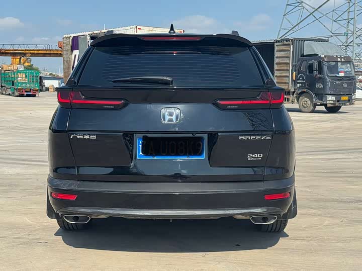 Фото 8 - Honda Breeze