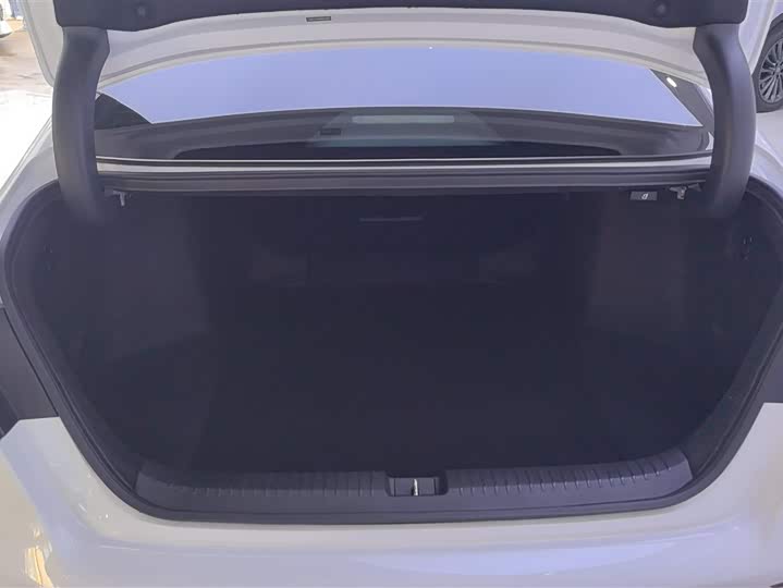 Фото 4 - Honda Accord