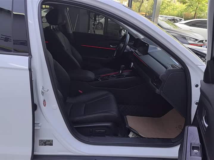 Фото 8 - Honda Accord