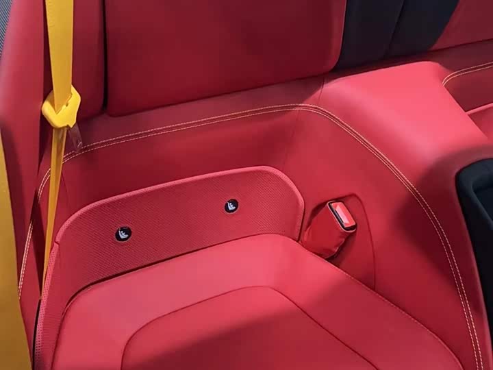 Фото 3 - Ferrari Portofino