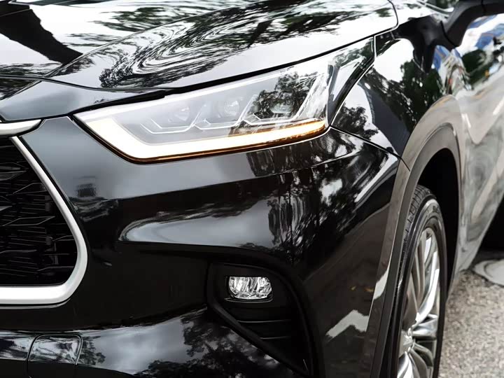 Photo 6 - Toyota Highlander