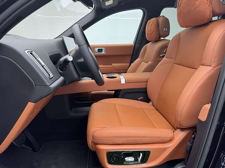 Фото 24 - LiXiang L9