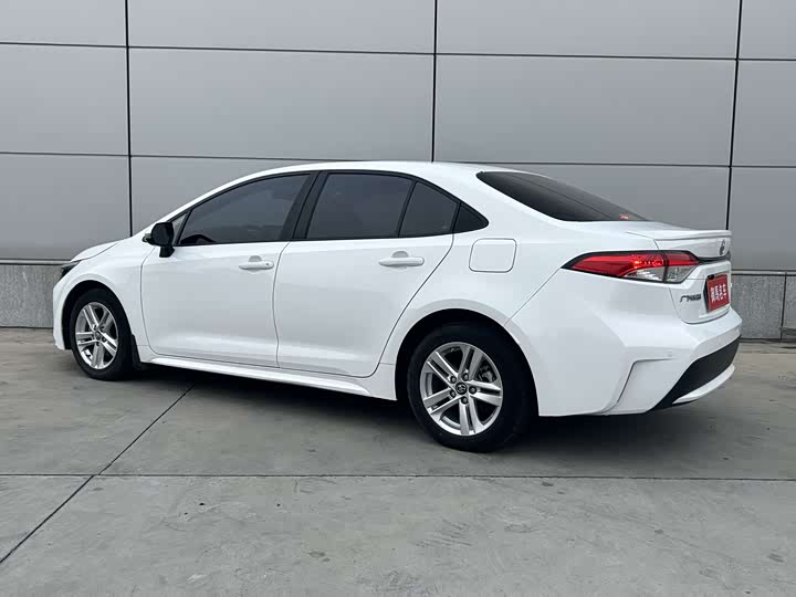 Фото 10 - Toyota Levin