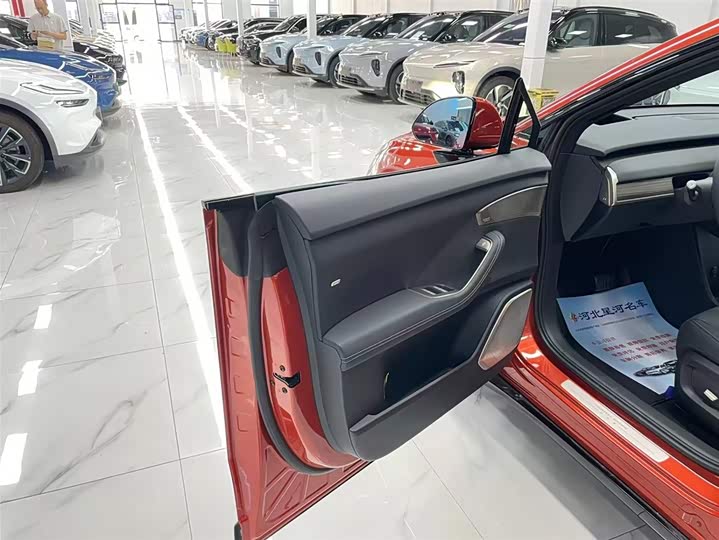 Фото 9 - Nio Onvo L60