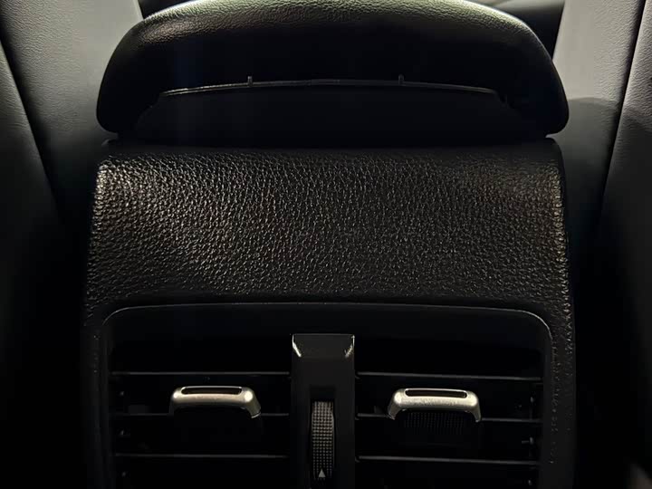 Фото 18 - Toyota Levin