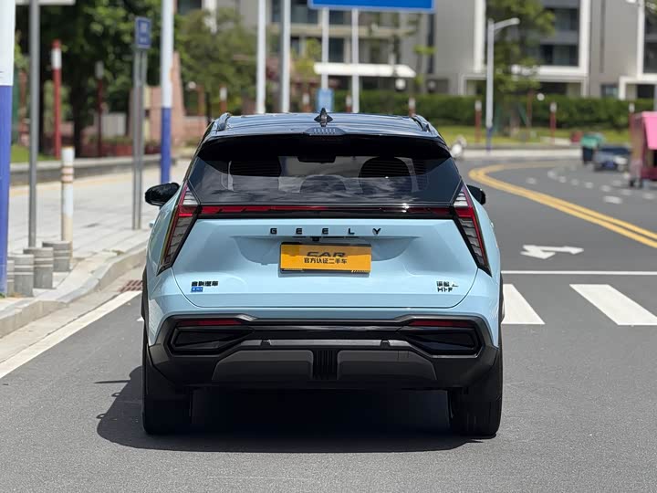 Фото 24 - Geely Atlas L