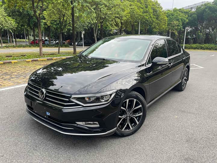 Фото 1 - Volkswagen Magotan