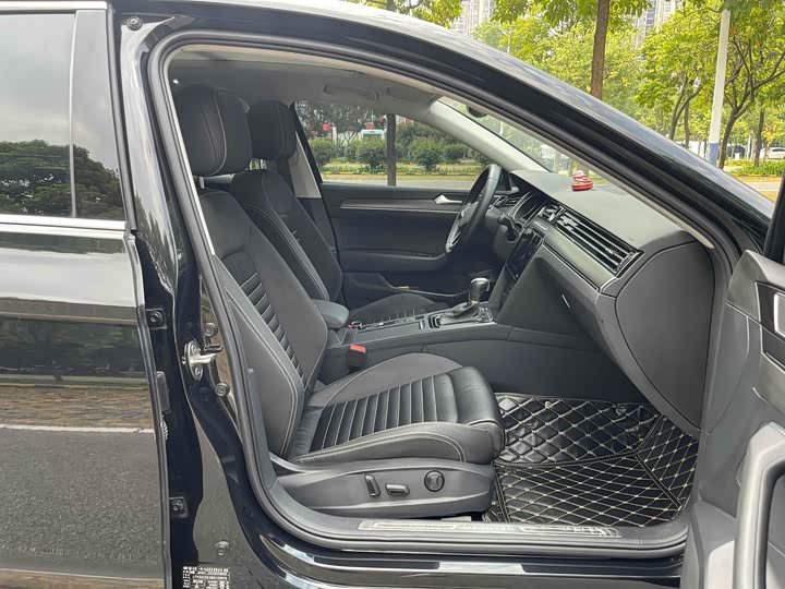 Фото 6 - Volkswagen Magotan