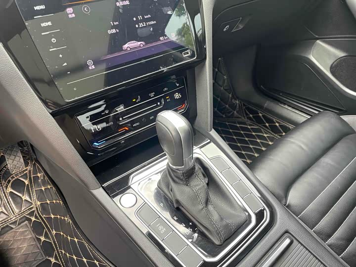 Фото 9 - Volkswagen Magotan