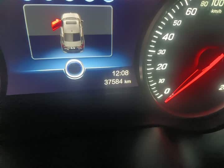 Фото 4 - Hongqi H5