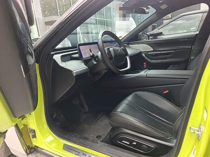 Фото 4 - XPeng P7