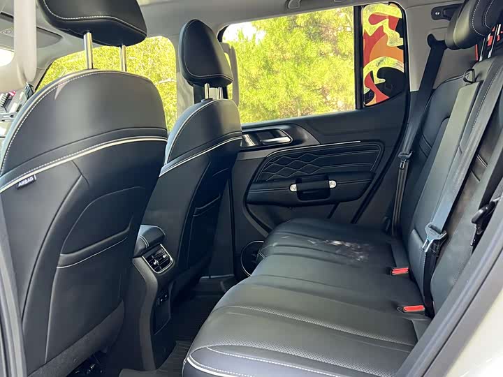 Фото 15 - Tank 300