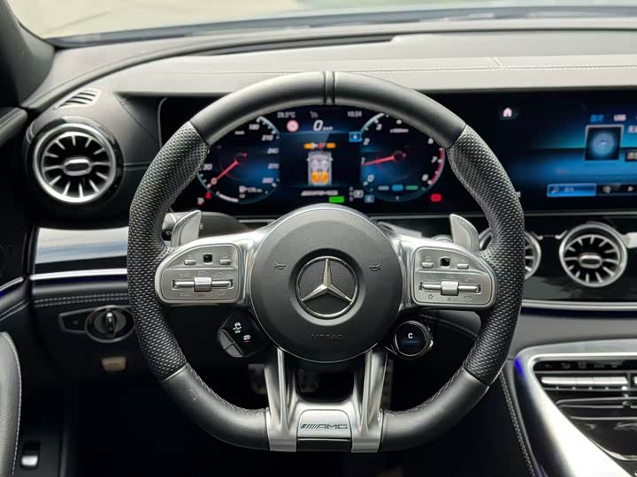 Фото 3 - Mercedes-Benz AMG GT