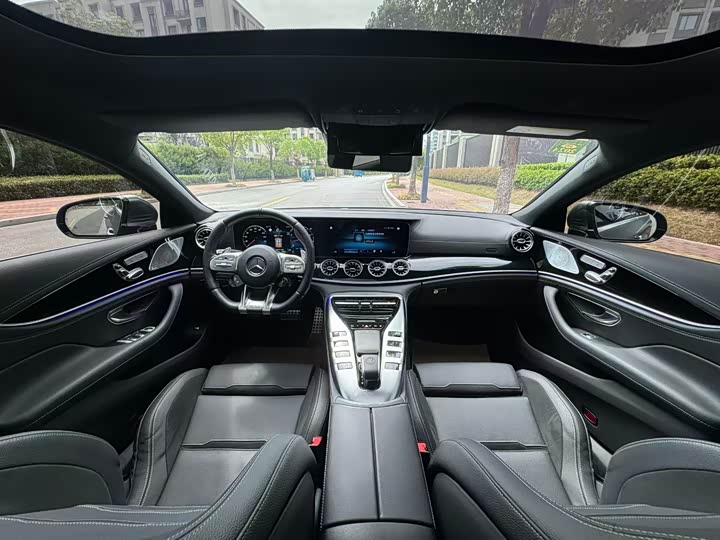 Фото 9 - Mercedes-Benz AMG GT