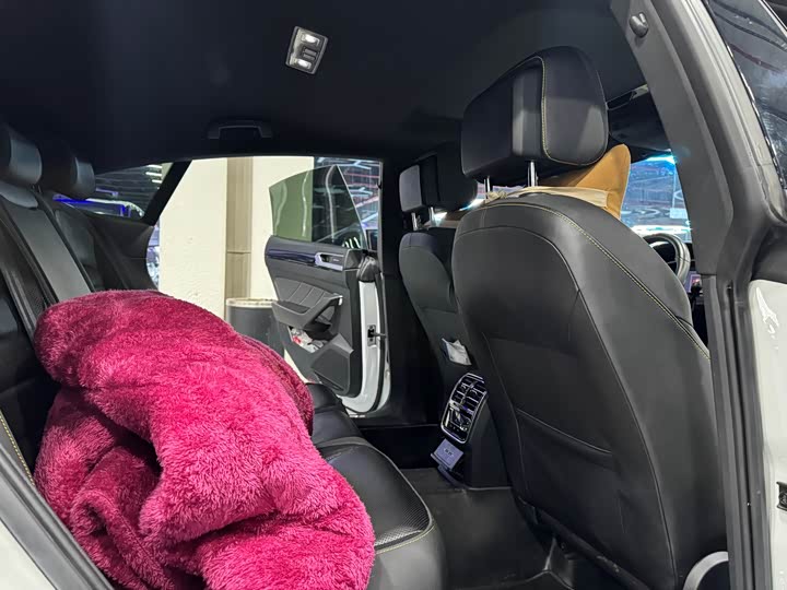 Фото 10 - Volkswagen CC