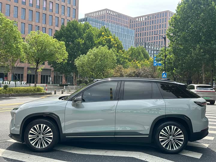 Фото 3 - Nio ES7