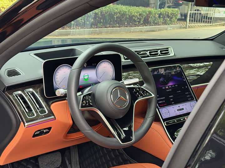 Фото 7 - Mercedes-Benz S-Class