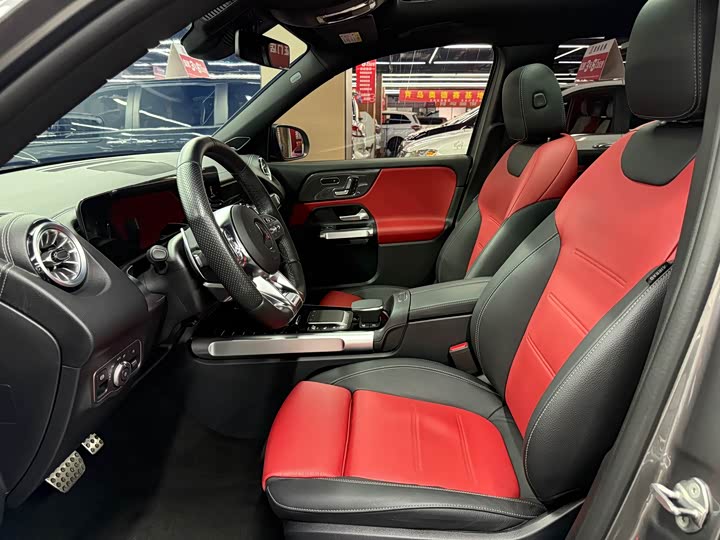 Фото 4 - Mercedes-Benz GLB-Class AMG