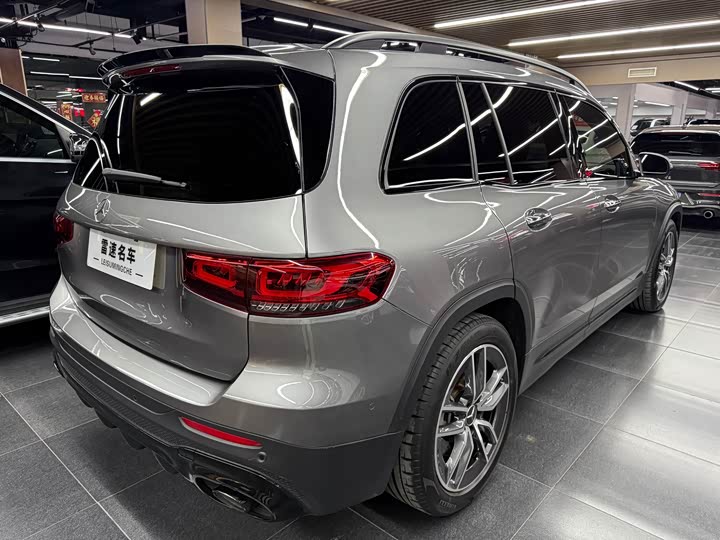 Фото 7 - Mercedes-Benz GLB-Class AMG