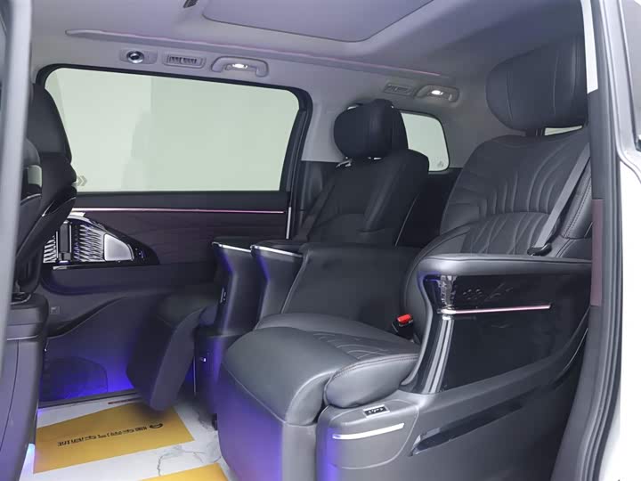 Фото 11 - GAC Trumpchi M8