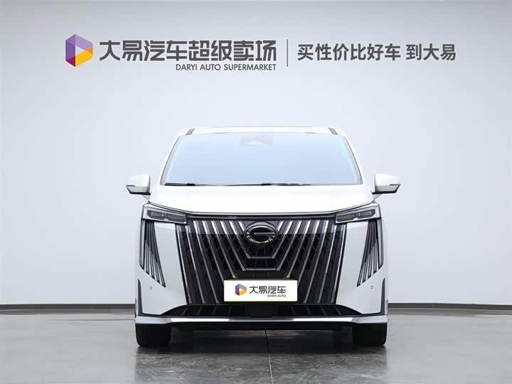 Фото 2 - GAC Trumpchi M8