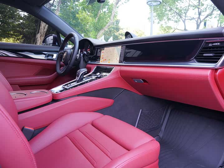 Фото 6 - Porsche Panamera