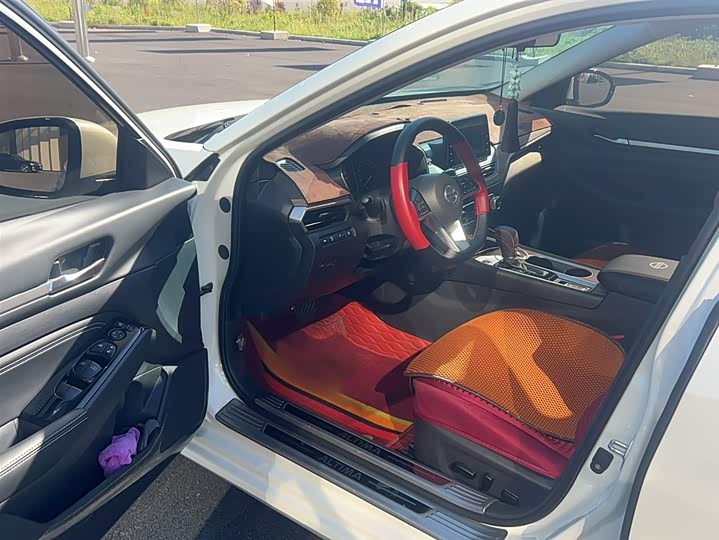 Фото 13 - Nissan Teana