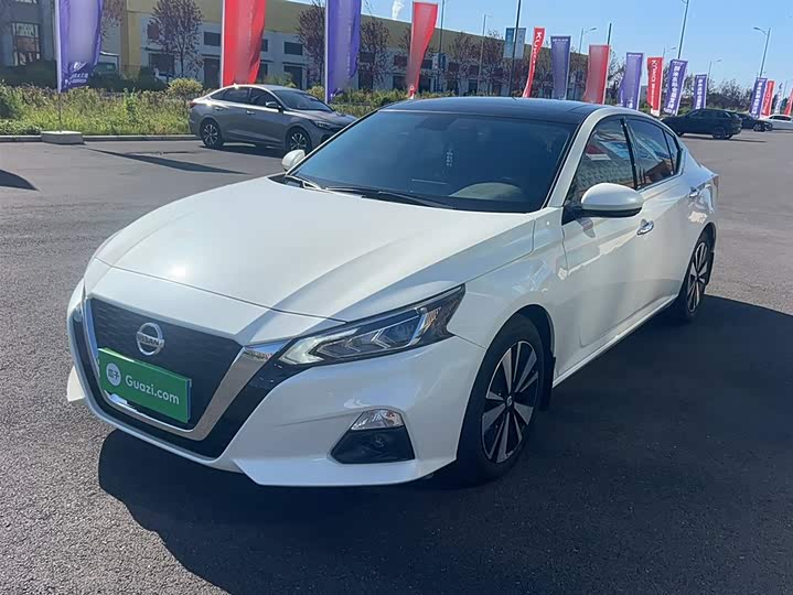 Фото 2 - Nissan Teana