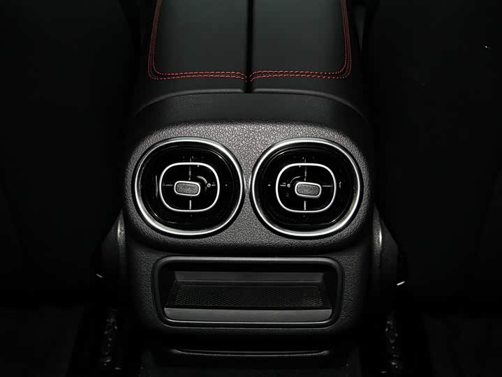 Фото 21 - Mercedes-Benz GLC-Class AMG