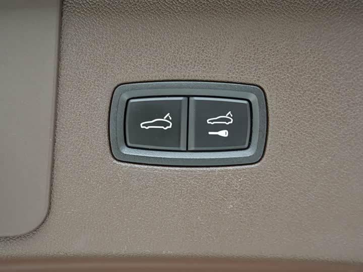 Фото 24 - Porsche Cayenne