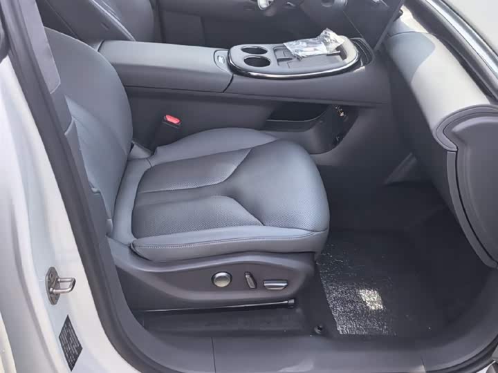 Фото 4 - XPeng G7