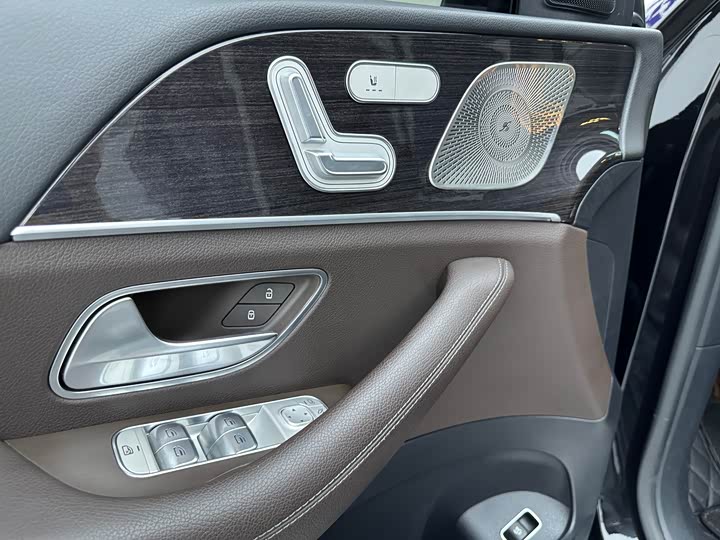 Фото 12 - Mercedes-Benz GLE-Class