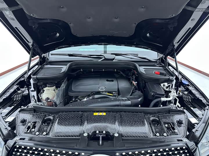 Фото 18 - Mercedes-Benz GLE-Class