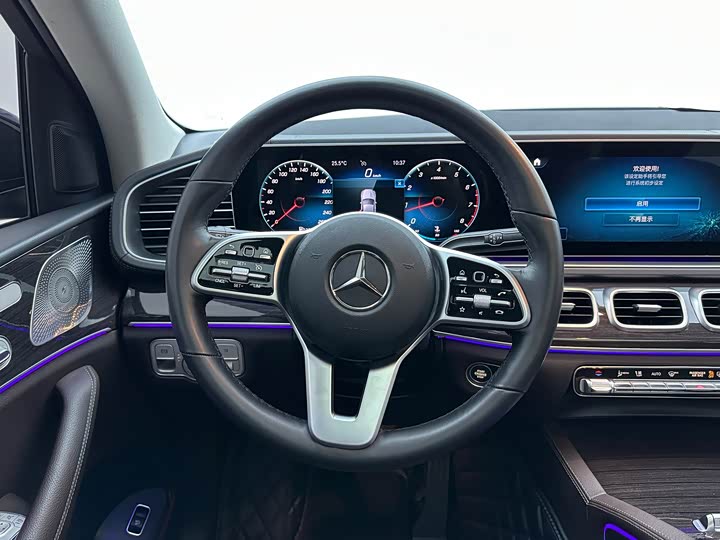 Фото 9 - Mercedes-Benz GLE-Class