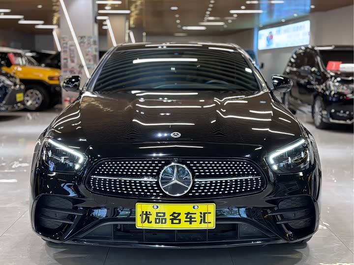 Фото 2 - Mercedes-Benz E-Class