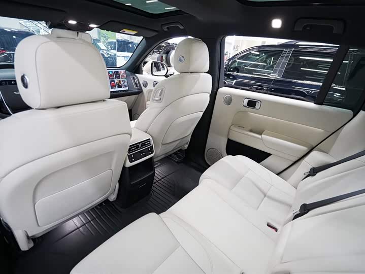 Фото 13 - LiXiang L7