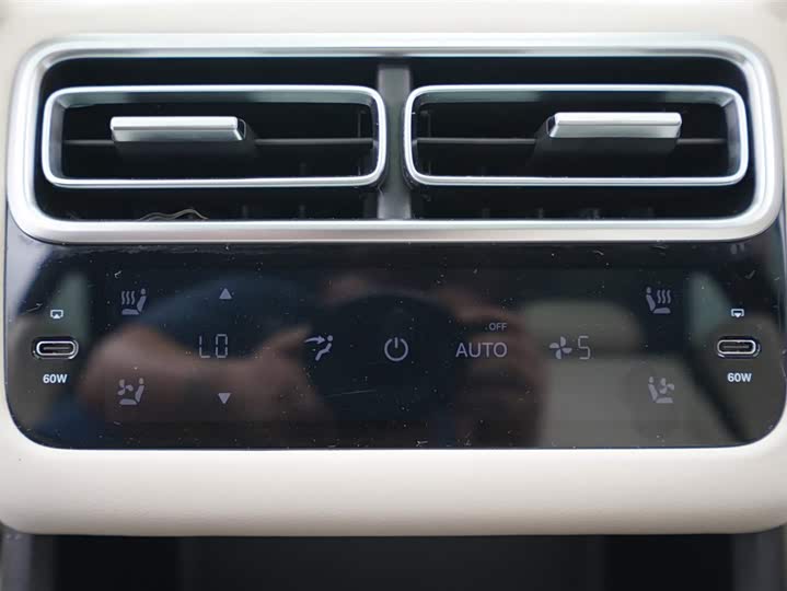 Фото 17 - LiXiang L7