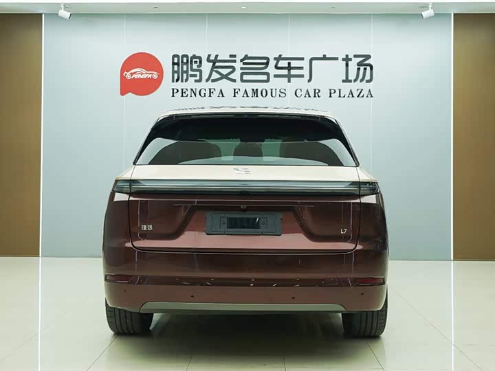 Фото 19 - LiXiang L7