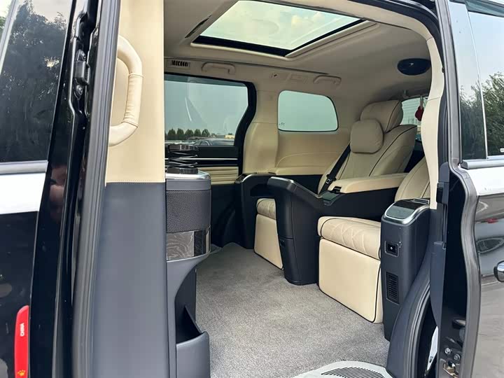 Фото 10 - GAC Trumpchi M8