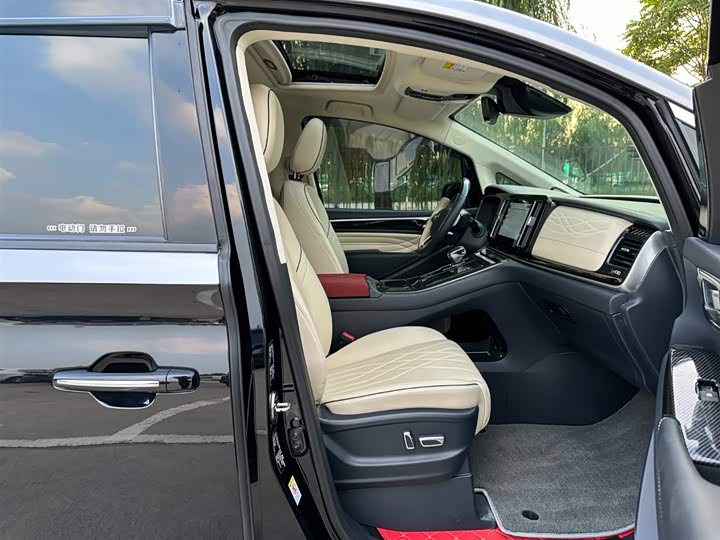 Фото 18 - GAC Trumpchi M8