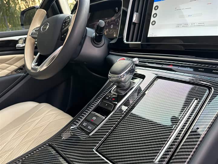 Фото 21 - GAC Trumpchi M8